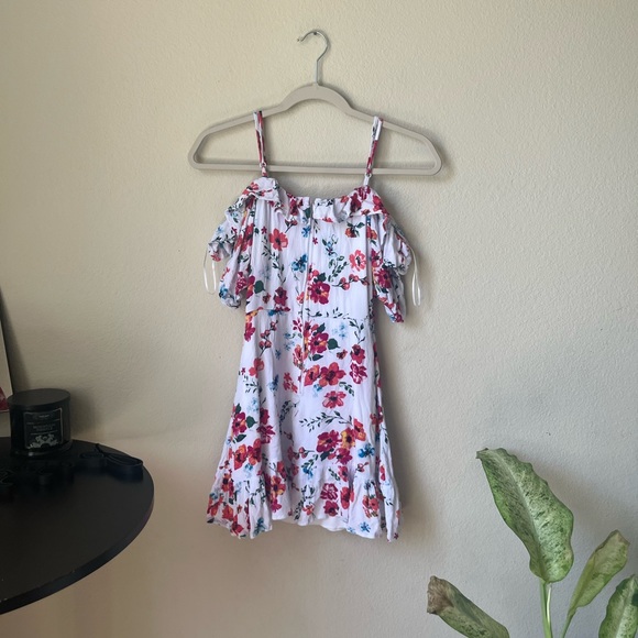 Mi Ami Floral Dress - Picture 7 of 10